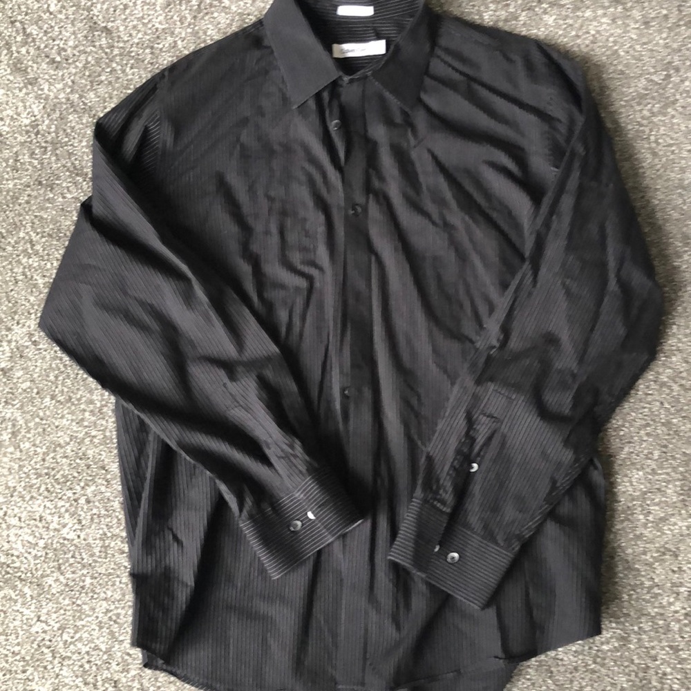 Men’s Calvin Klein dress shirt